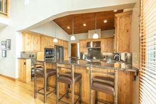 Listing Image 9 for 12498 Lookout Loop, Truckee, CA 96161