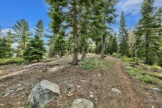 Listing Image 21 for 11410 Skislope Way, Truckee, CA 96161-6604