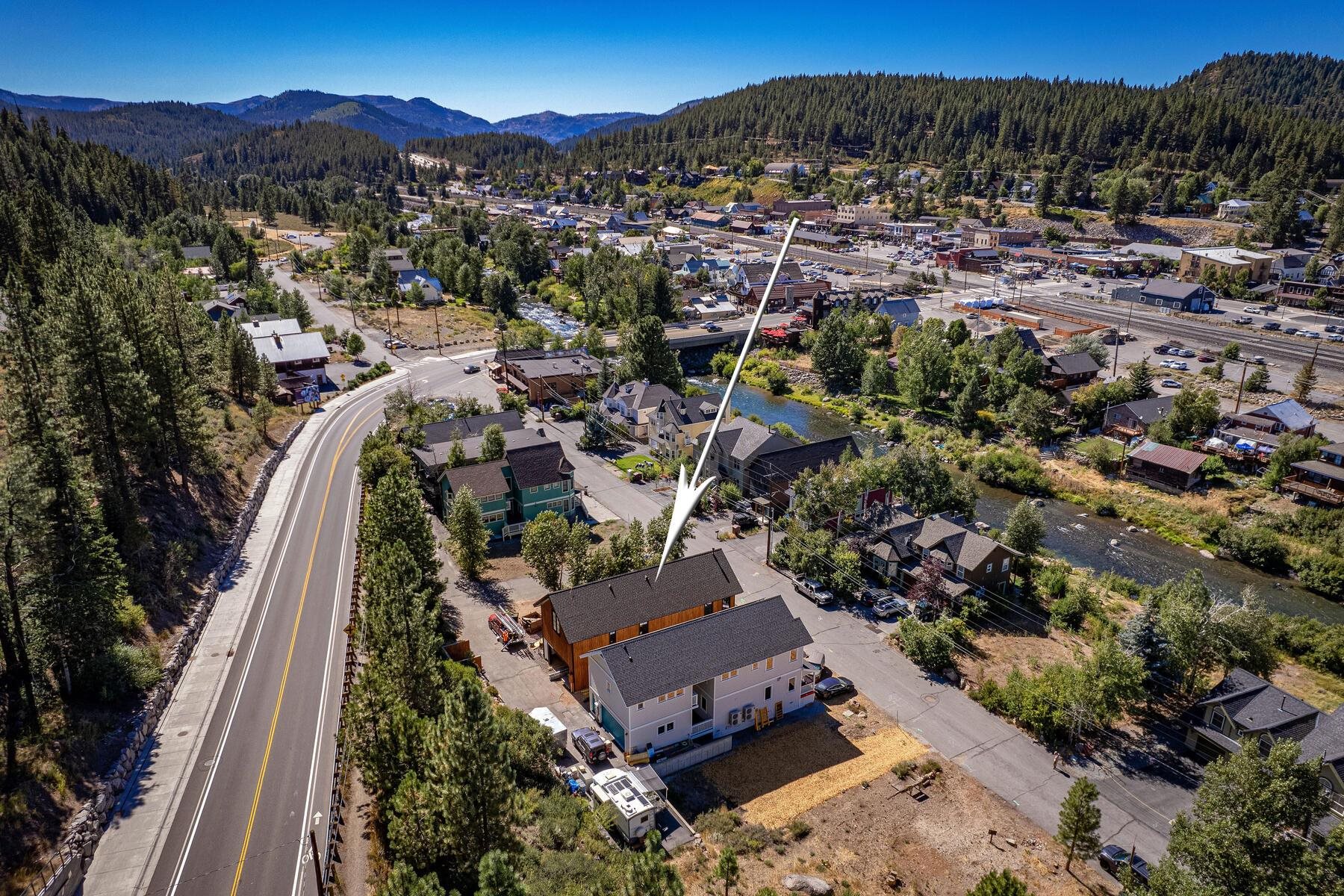 Image for 10085 SE River Street, Truckee, CA 96161-0000