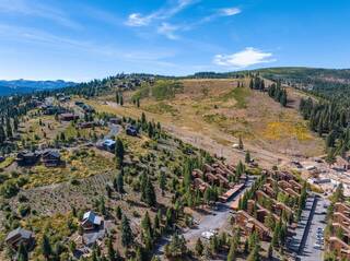 Listing Image 2 for 13489 Skislope Way, Truckee, CA 96161