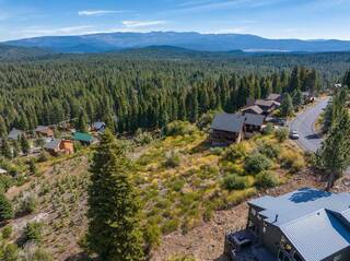 Listing Image 26 for 13489 Skislope Way, Truckee, CA 96161