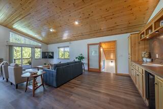 Listing Image 5 for 12386 Snowpeak Way, Truckee, CA 96161