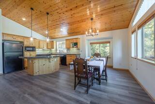 Listing Image 6 for 12386 Snowpeak Way, Truckee, CA 96161