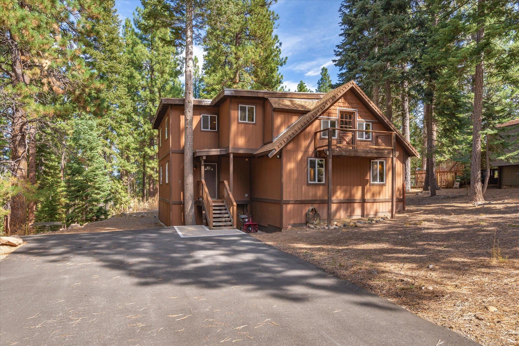 Image for 15062 Donnington Lane, Truckee, CA 96161