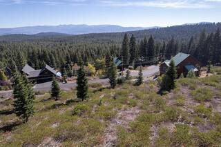 Listing Image 7 for 13038 Skislope Way, Truckee, CA 96161-7031