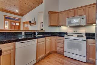 Listing Image 8 for 12709 Hidden Circle, Truckee, CA 96161