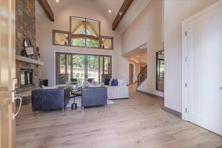 Listing Image 4 for 9195 Tarn Circle, Truckee, CA 96161