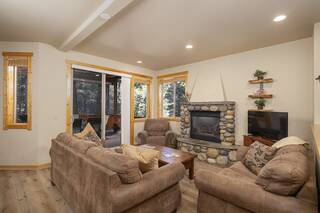 Listing Image 4 for 12812 Zurich Place, Truckee, CA 96161