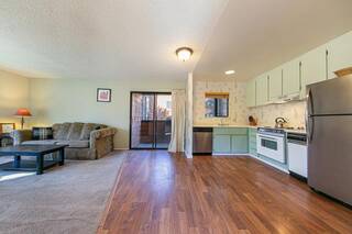 Listing Image 4 for 11639 Snowpeak Way, Truckee, CA 96161