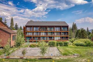 Listing Image 11 for 11591 Snowpeak Way, Truckee, CA 96161-2840