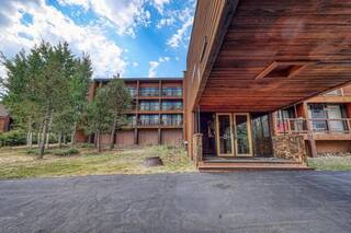 Listing Image 10 for 11591 Snowpeak Way, Truckee, CA 96161-2840