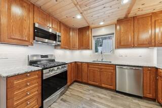 Listing Image 3 for 15746 Pine Street, Truckee, CA 96161-0000