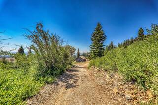 Listing Image 9 for 14378 Skislope Way, Truckee, CA 96161-0000