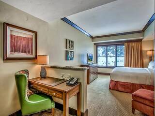 Listing Image 12 for 13051 Ritz Carlton Highlands Ct, Truckee, CA 96161-4257