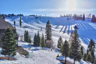 Listing Image 15 for 15545 Skislope Way, Truckee, CA 96161-0000