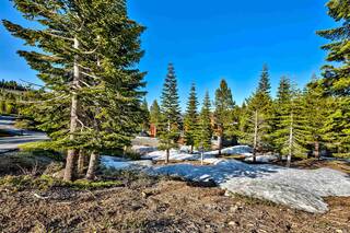 Listing Image 3 for 15545 Skislope Way, Truckee, CA 96161-0000