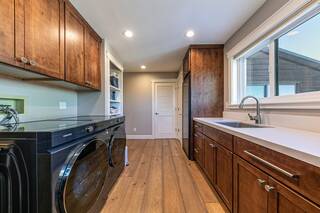 Listing Image 19 for 13271 Skislope Way, Truckee, CA 96161