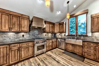 Listing Image 3 for 15559 Skislope Way, Truckee, CA 96161-0000