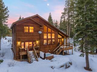 Listing Image 2 for 12281 Snowpeak Way, Truckee, CA 96161